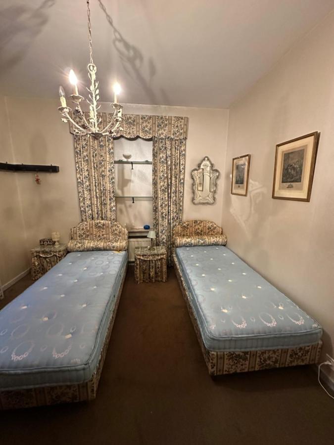 브뤼셀 House Of Tanya B&B 외부 사진